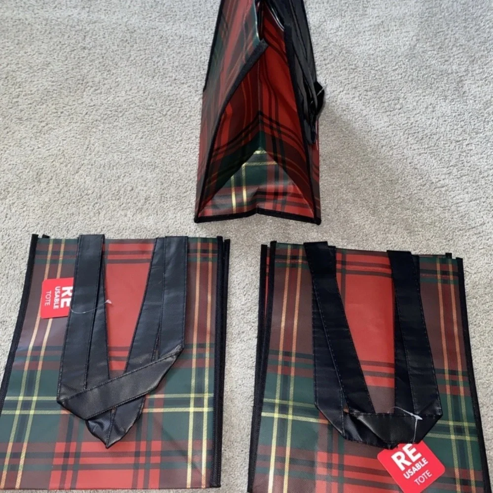 Reusable Tartan‎ Plaid Holiday Gift Bags Lot Of 3 New